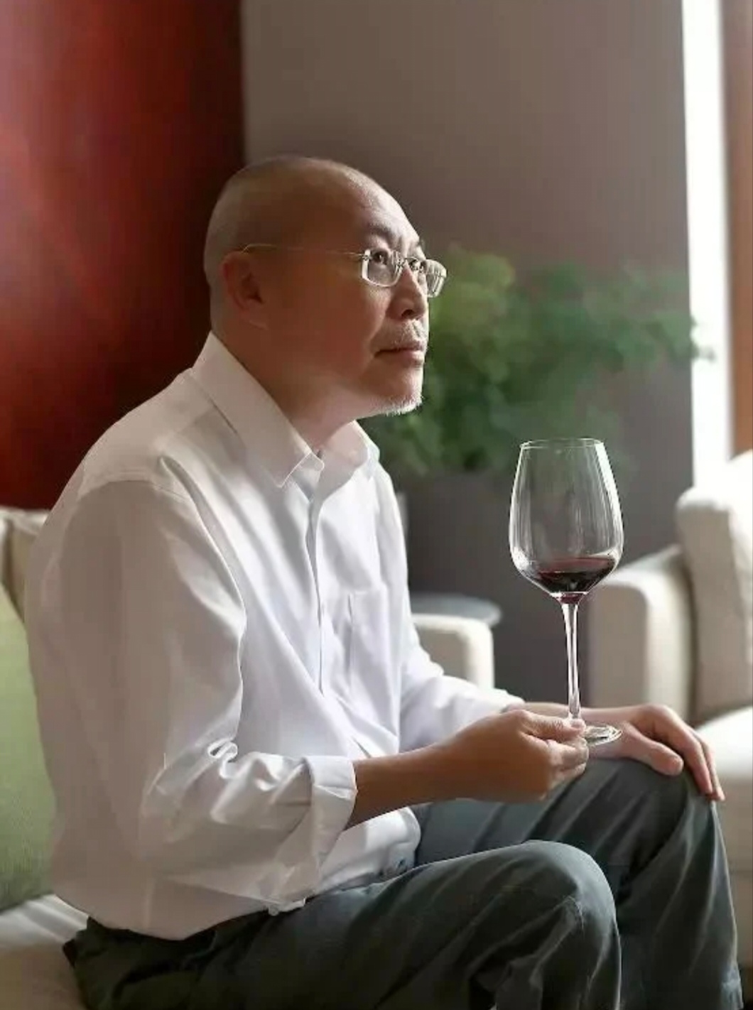 劉致新（1973年畢業）